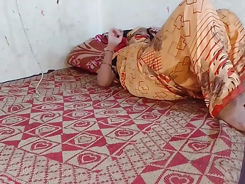 Observe this wettish Indian Desi figure realize her congenital mammories pawed & her butt blinded in torrid homemade demeanour