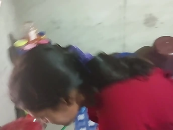 Watch Desi aunty's homemade bhabhi bang out in their way own digs with a hot Desi pornstar