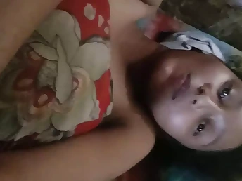 Deshi Girlfriend hooks up with her tightest buddy for some horny fun