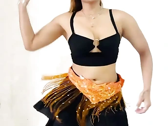 Desi Indian Bhabhi gets her cock-squeezing puss destroyed by a XXL trouser snake mechanic