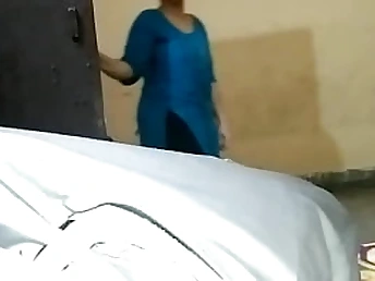 Mai Aa Gyi Hindi's homemade doggie-style sex video with Hindi voice