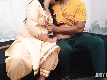 Punjabi and Hindi audio featuring Bihari ne and her molten mate - Titillating lovemaking and love excursion!