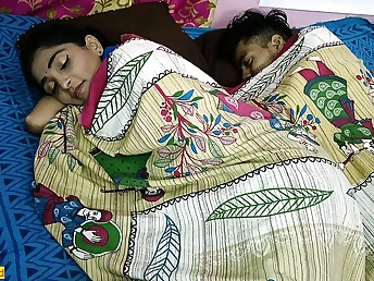 Desi wifey caught hotwife with another dude & gets roughed up in super-steamy threesome act