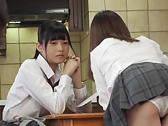 My acquaintance 18yo stepsister seduced me with showcasing her genitals with a diminutive sneer