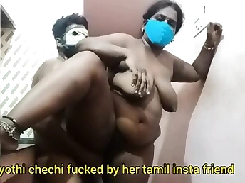 Tamil pal fucks Calicut Malayali wifey Jyothi Chechi's backside and busts her big tits
