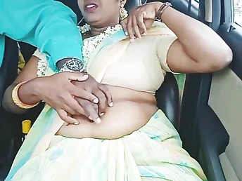 Telugu Super-hot Silk gets her giant hooters and rump wedged in a torrid Indian saree movie