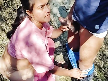 Yoursoniya's Indian Desi college girl gets kinky in the kinkiest outdoor hookup movie ever!