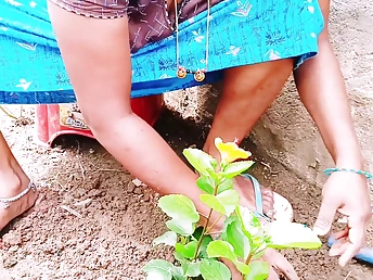 Desi damsel with natural tits pounded changeless wits her Indian boyfriend