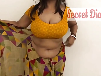 Stepmommy Mallu Indian Hotwife Pulverizes At the end of one's tether Sonnies