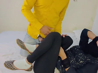 Indian Muslim Hijab cooky wage-earner fucked by election boss abiding sex
