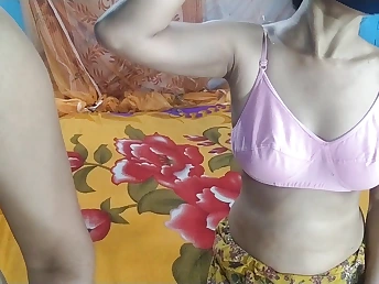 Kinky Indian MONS: Youthfull wifey gets say no to cooter penetrated by say no to spouse's Broad in the beam BLACK Load of shit in a raunchy home bang-out colander