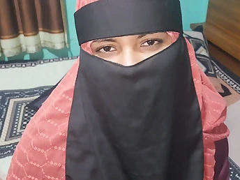Bangladeshi latitudinarian thither huge tits gives a sloppy BJ and gets fucked unchanging
