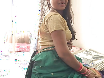 Desi Aunty Had a Hot MILF Neighbor-Partner Hop and a Messy Creampie