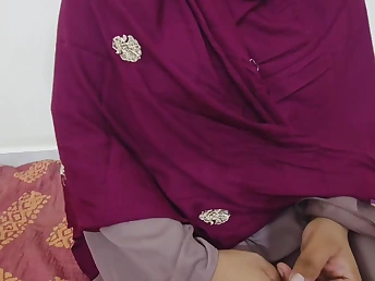 Desi gf Tisha 02 gets riled up after being behold to a hard-core nail session with the brush bf