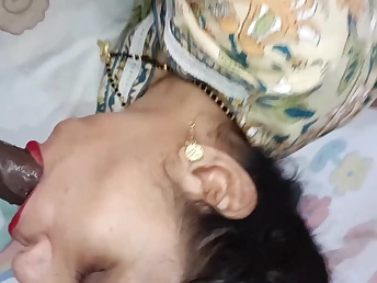 Blonde Indian girl Shahilsingh119 gets say no to tight pussy drilled by a chubby Arab dick with regard to HD audio