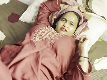 Crazycouplindia's Exclusive Desi Bhabhi in Crimson Saree Rear extinguish Fashion Fast Humping & Blowage in Hindi Glaze