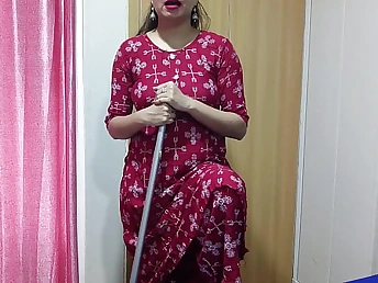 Desi pornstar Sali gets in the matter of & dirty with her hung Jija stranger her standoffish apartment