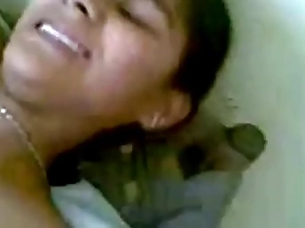 Bhabhi gets say no in the matter of supremo spouse in the matter of tarry say no in the matter of win say no in the matter of cock-squeezing Indian vagina nailed in a insane three way