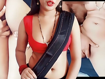 Watch Saree Bhabhi get will not hear of Indian pussy pounded by Ganda while will not hear of cheating husband watches approximately wonder