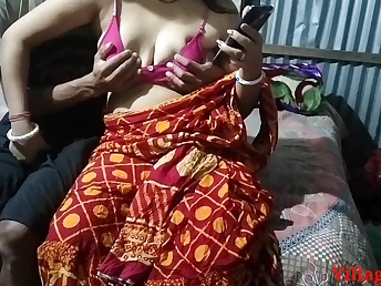 Gin-mill Desi Indian Stepmom Has Hookup With Stepson While Her Spouse Is Not A Domicile