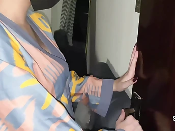 Hot Desi MILF with big heart of hearts moans loudly while procurement intimate with her boyfriend